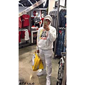 Meet your Posher, Noe